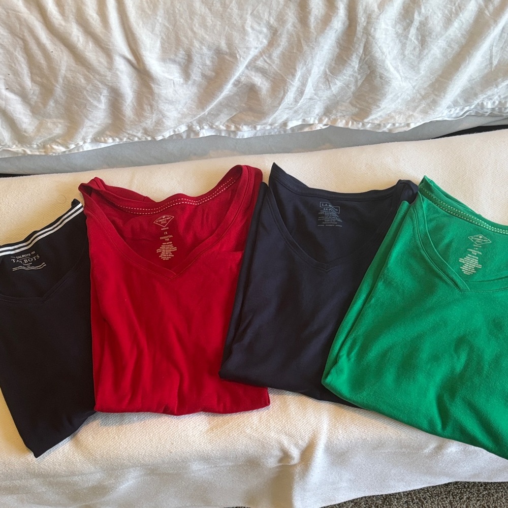 L.L. Bean Black V-Neck T-Shirt